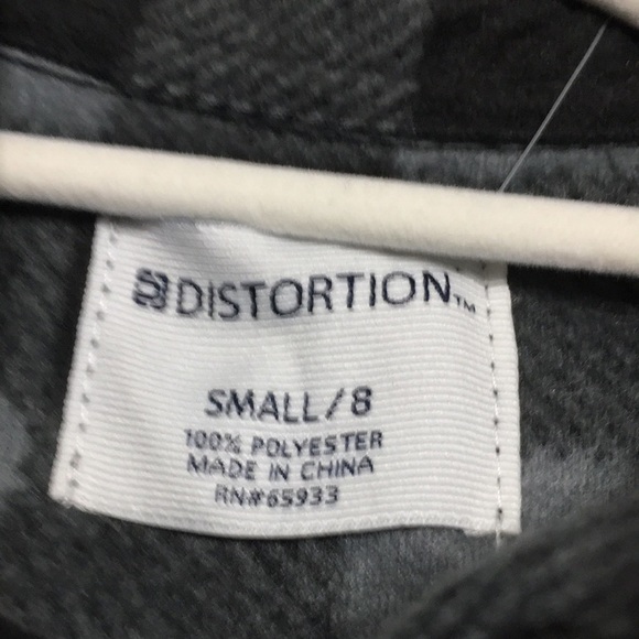 Distortion boys soft plaid flannel  button down shirt. Size 8 - Picture 9 of 11